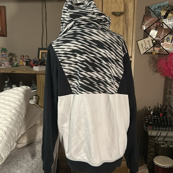 Nike Black & Gray Hooded Sweatshirt - XL - Picture 4 of 7